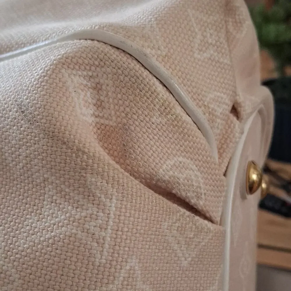 Louis Vuitton Cream Tote Bag - Picture 13 of 16